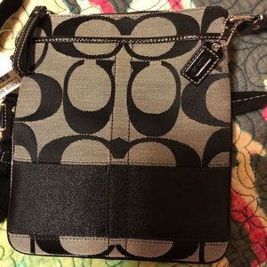 NWT COACH Signature Stripe Swingpack Crossbody